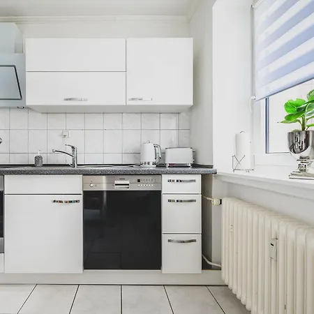 4 Zimmer Wohnung in Mittelfeld Nahe Messe Hannover *