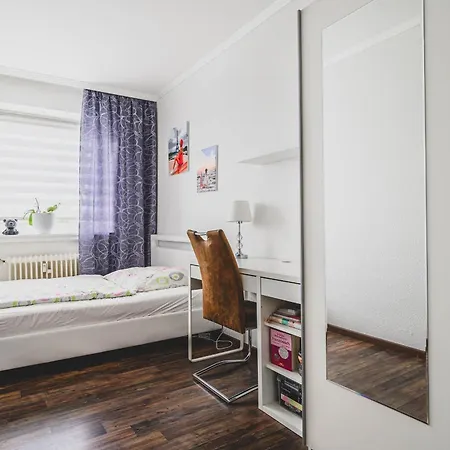 4 Zimmer Wohnung in Mittelfeld Nahe Messe Hannover Apartment *