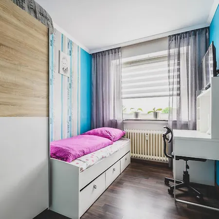 4 In Mittelfeld Nahe Messe Apartman